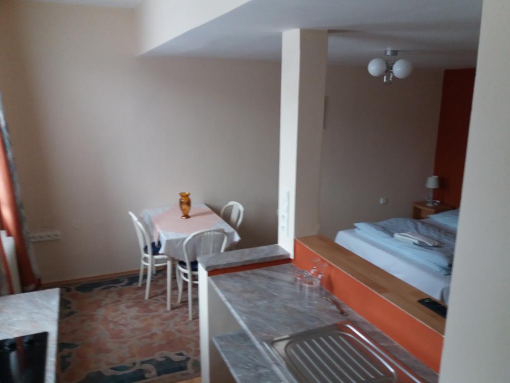 Apartmany Sedmikraska Tehovec Bagian luar foto