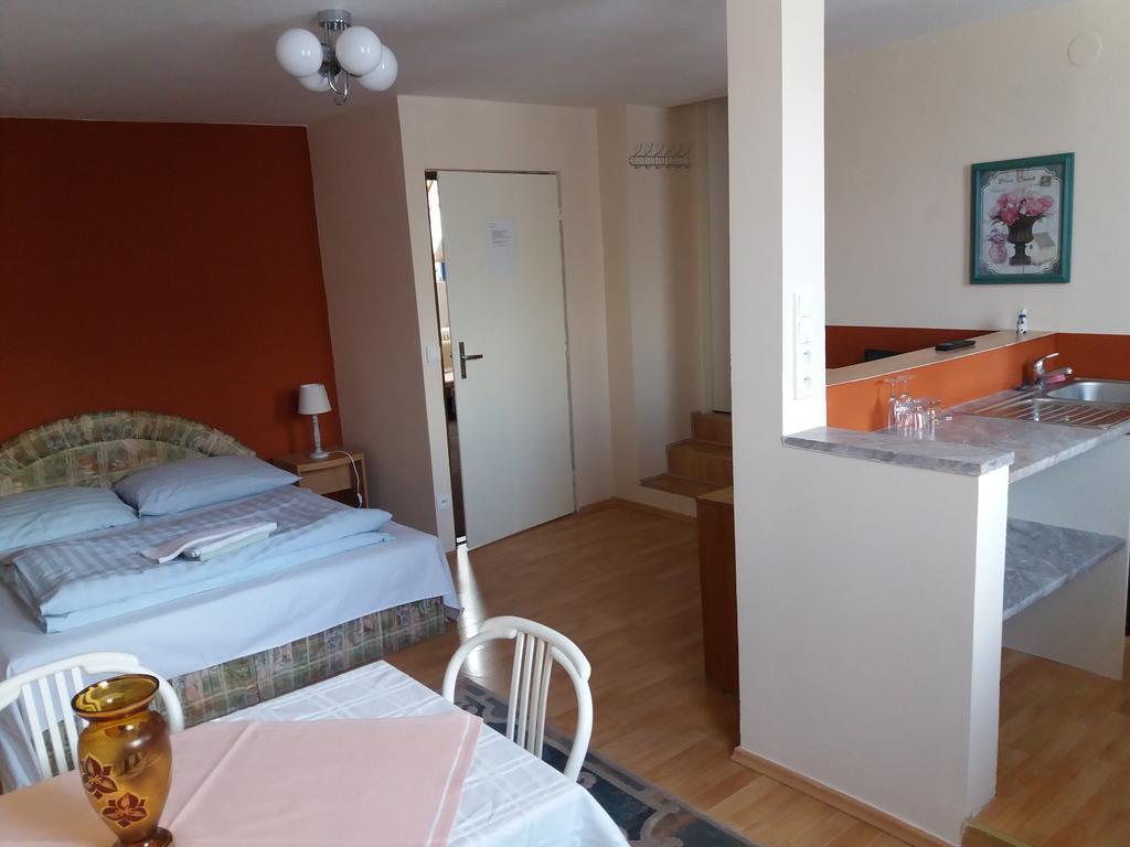 Apartmany Sedmikraska Tehovec Bagian luar foto